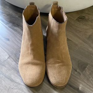 Urban Outfitters Light Brown Chelsea Boots